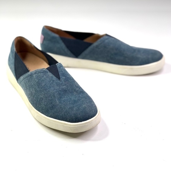 Vionic Ivy denim slip on sneakers orthopedic insoles elastic gores 7 - Picture 1 of 11